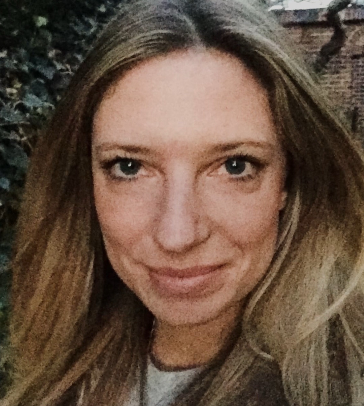 Robyn L.